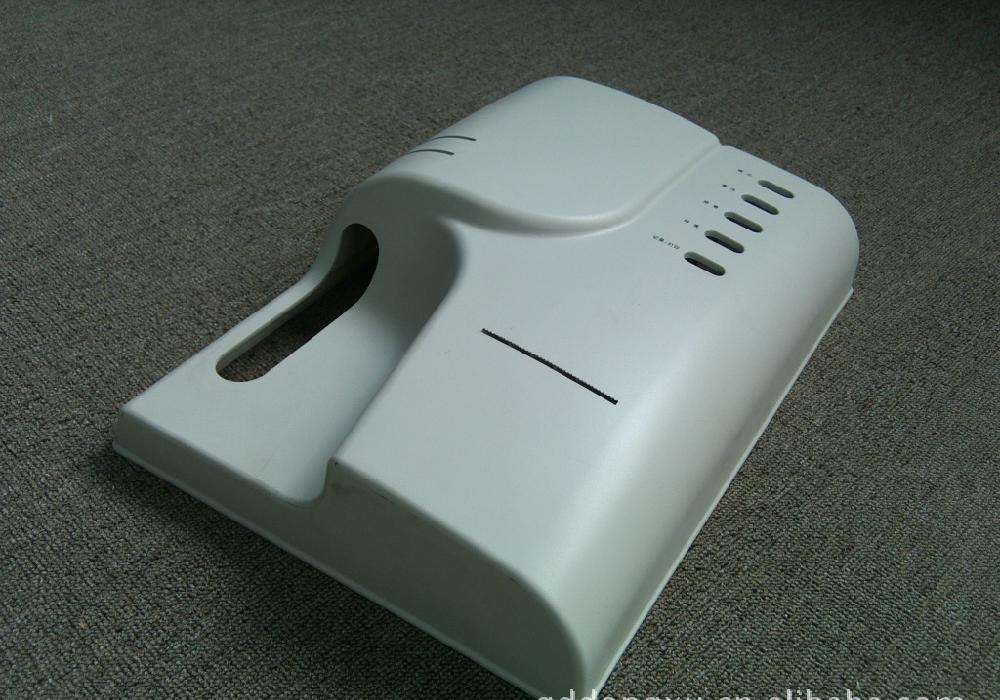 廣州塑膠模具廠.jpg